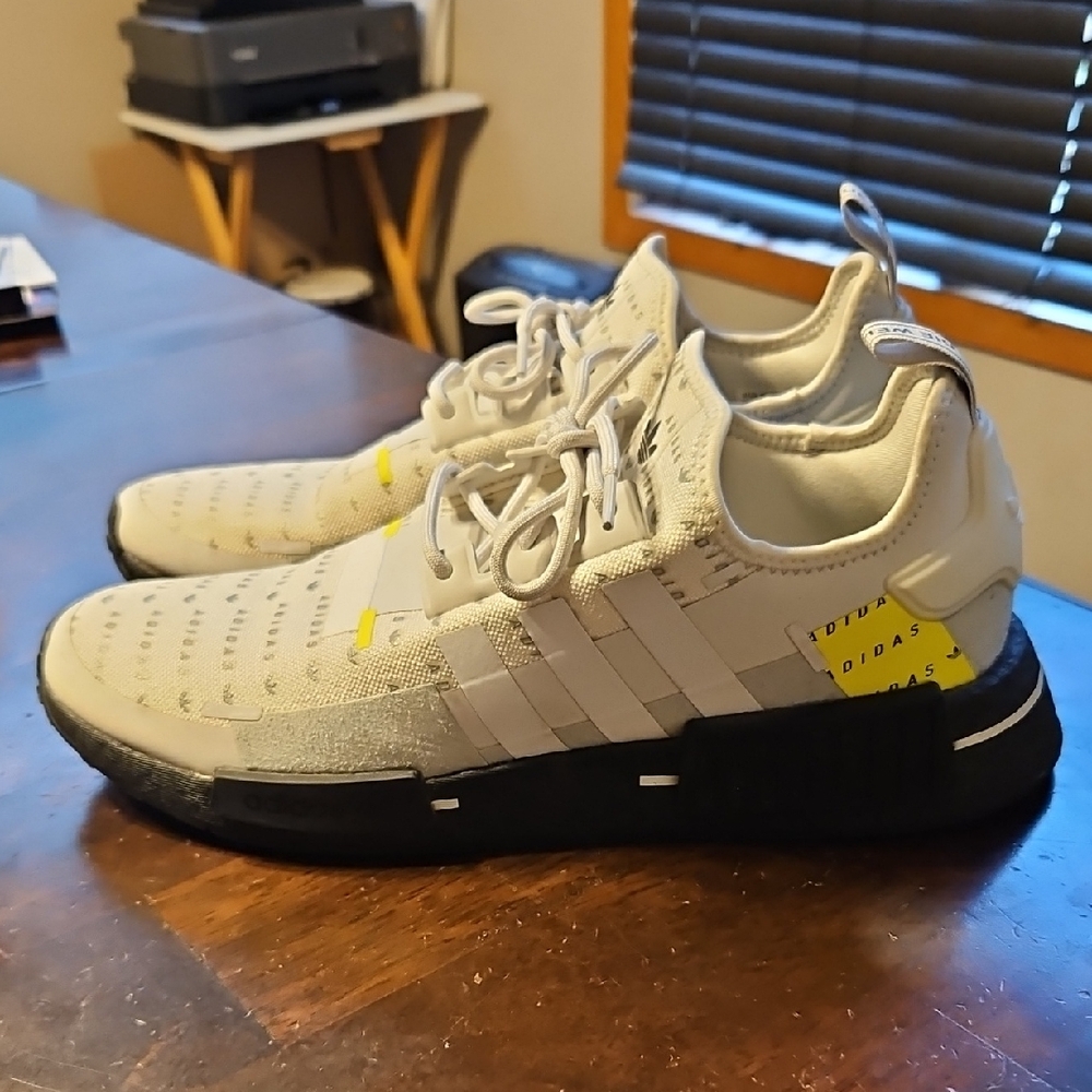 Adidas NMD R1